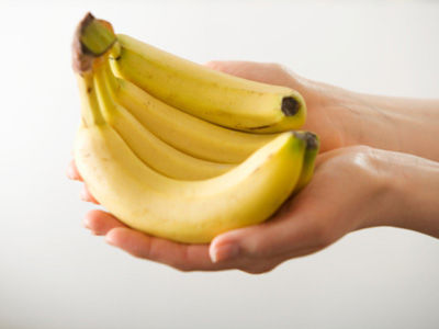 盘点香蕉皮的N多种用途:解酒 预防手足皮肤皲裂