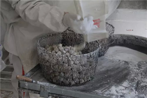 天津老字号元宵的秘密 摇啊摇猜啊猜都是艺术