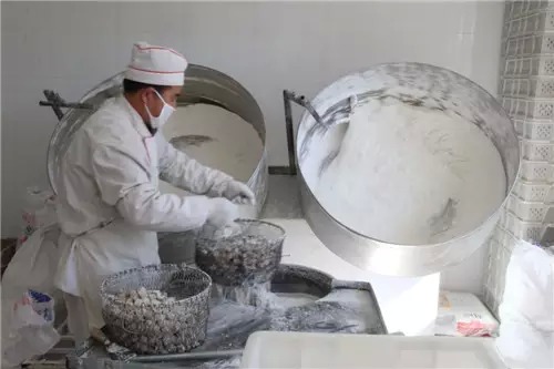 天津老字号元宵的秘密 摇啊摇猜啊猜都是艺术