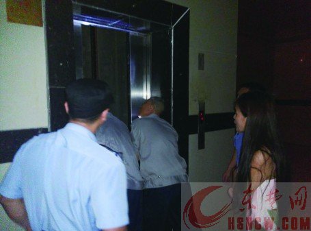 龙湾一品小区发生电梯困人事故 三男童被困1小时后救出