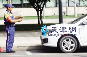 天津首个智能化停车场试运行:全程三步只用十秒