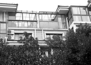 违法搭建阳光房还上网炫耀 城管表示将依法处理