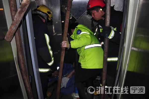 鄞州一公司电梯从14楼突然降到1楼 致1死1伤