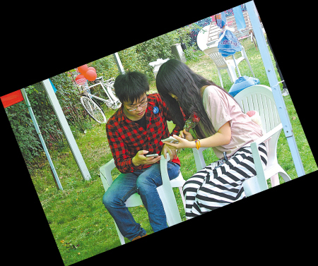 玫瑰园里“百里挑一” 北仑残疾人相亲会8对成功牵手