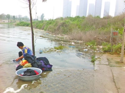禁泳禁钓牌难挡冒险者脚步 俩月10起水上救援无一生还