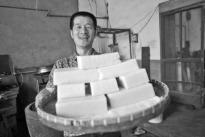 奉化渔家美食莼湖米豆腐 制作历史可追溯到晚清