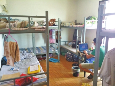哈尔滨群租房连续三年猛增 四居室“挤”30个床位