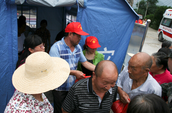 宜昌在新滩特大滑坡遗址举行地质灾害应急演练