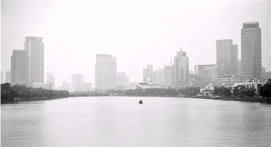 昨天早上“仙气”笼罩宁波 放心！这是雾不是霾