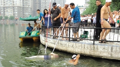 一对90后男女凌晨哈尔滨跳湖溺亡 只因俩人发生争吵