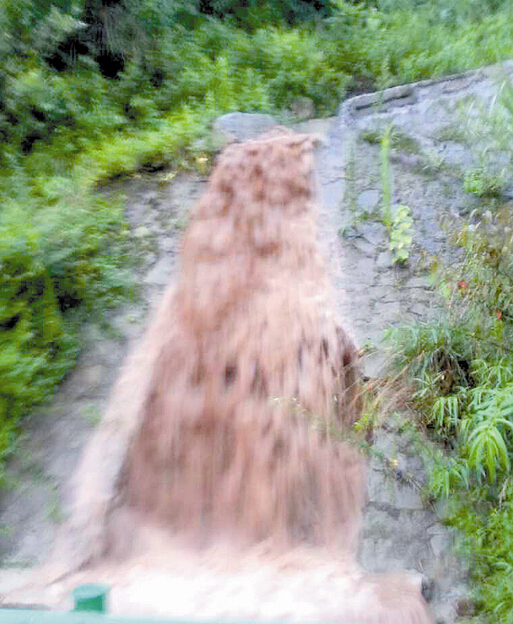 宜昌城区昨日一场雨浇过 几多欢喜几多愁