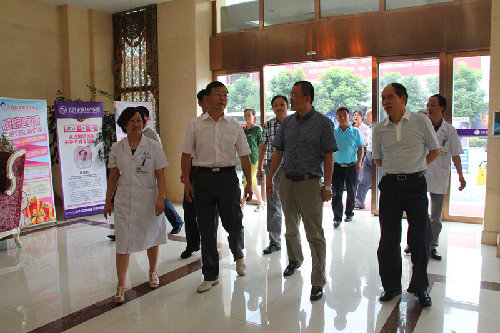 宝鸡市政协来宜调研企业创新发展 走进鑫鼎问计