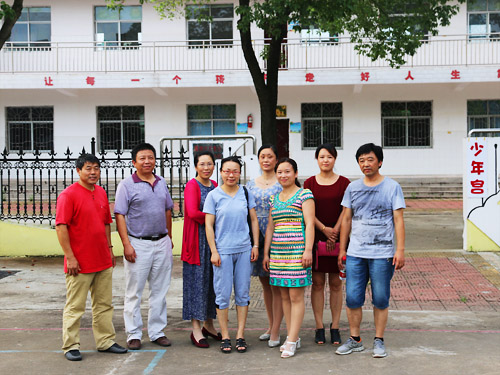 浓浓支教情 依依话友谊