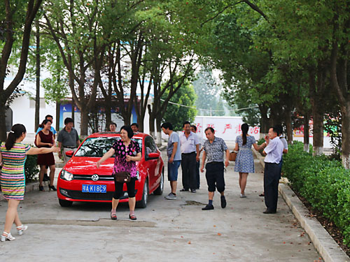 浓浓支教情 依依话友谊