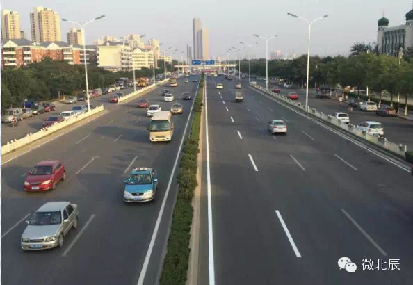 辟谣:北辰京津公路一切如常 路面未坍塌