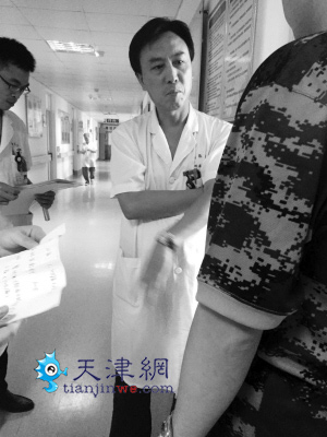 刘洪琪主任：抢救伤员做手术 72小时没合过眼