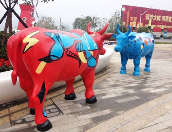 彩绘牛传说登陆宜昌！周末到宜昌之星会会它们吧