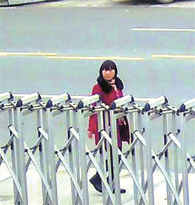 男女搭档5分钟盗车如果认识他们请报警