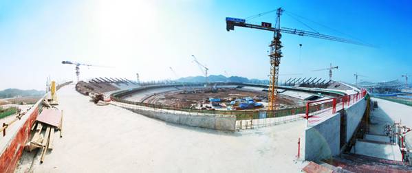 本网记者“探班”宜昌奥体中心工地