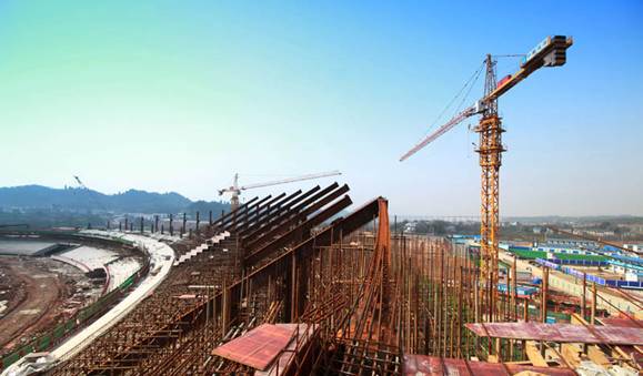 本网记者“探班”宜昌奥体中心工地