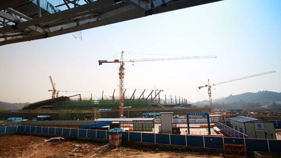 本网记者“探班”宜昌奥体中心工地