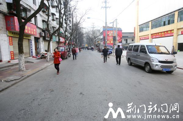 整治后的南台路。 记者 朱运兵 摄