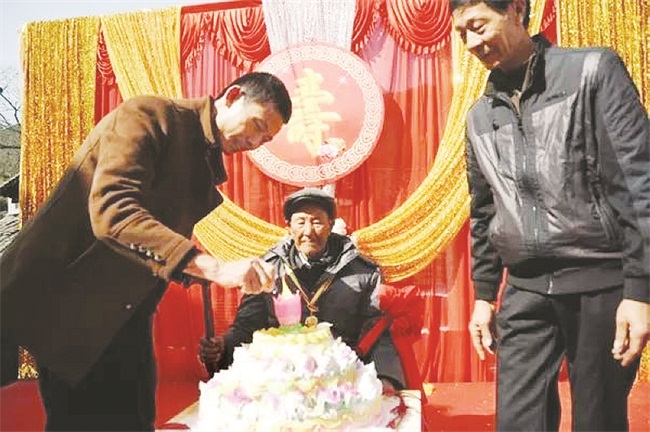 抗战老兵喜迎百岁寿诞