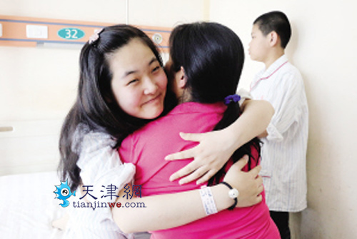 母亲替16岁女儿征婚 续：医院伸援手 22日手术