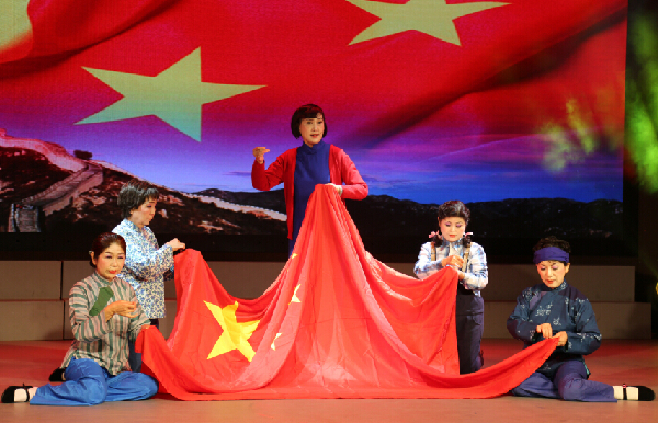 市群艺馆举办“纪念建党95周年暨红军长征胜利80周年”文艺汇演
