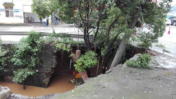 318国道猇亭至伍家岗路段已实行交通管制
