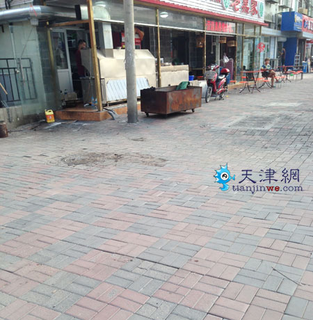晨光道露天烧烤扎堆 营业到凌晨