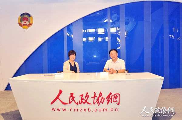 宜昌市政协主席李亚隆做客人民政协网网谈禁毒