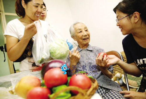 社区送菜 下雨不愁