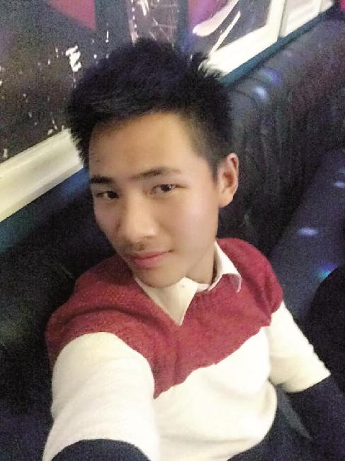 钓鱼触碰高压线 小伙被烧成重伤