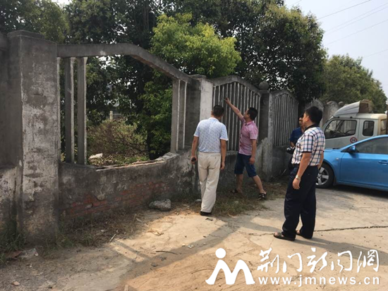破损围墙_副本