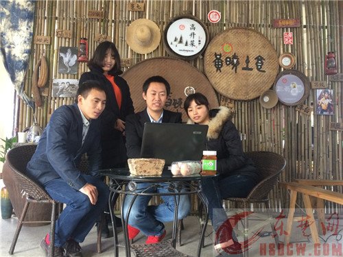 80后白领辞职回乡当创客 把“家乡味道”卖到全国各地 80后白领辞职回乡当创客 把“家乡味道”卖到全国各地