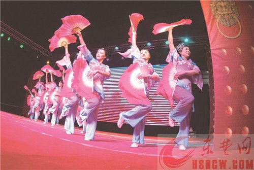 农民春晚乐起来