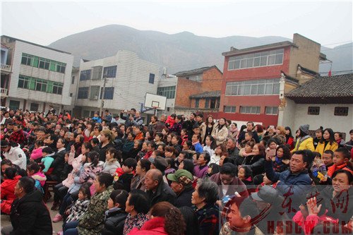 鄂东南古村水南湾的花样春节