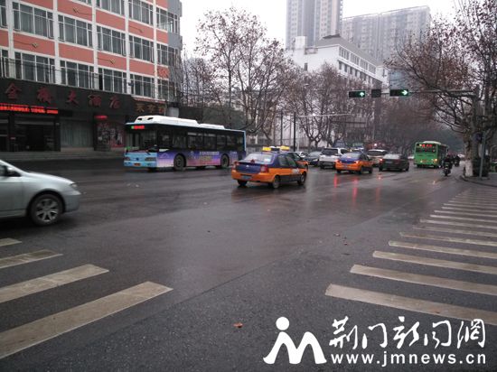 长宁与象山二路交会处