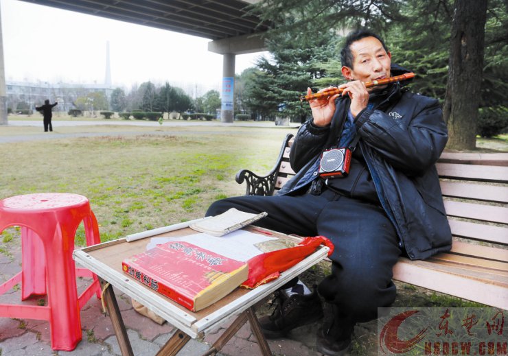时而悠扬婉转、时而高亢明亮、时而空灵飘逸