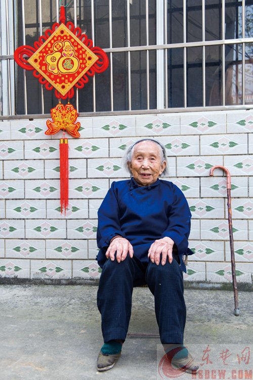 黄石较年长的“寿星”石银章长寿秘诀———与人为善 饮食清淡 喜欢散步 黄石较年长的“寿星”石银章长寿秘诀———与人为善 饮食清淡 喜欢散步