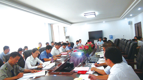 强基固本激活力 凝心聚力促转型——中共黄石市委深入推进“两学一做”学习教育常态化制度化