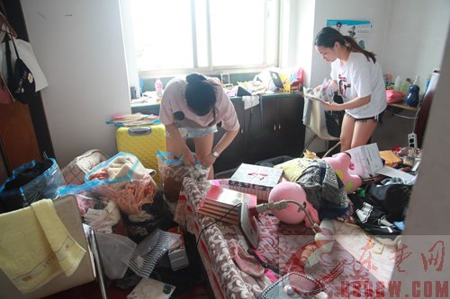 全市法院昨日强制腾退9处房屋