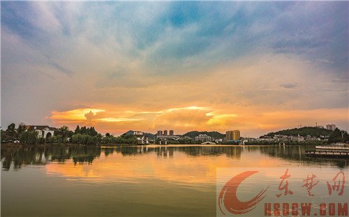 颜值爆表 蓝天白云惹人醉